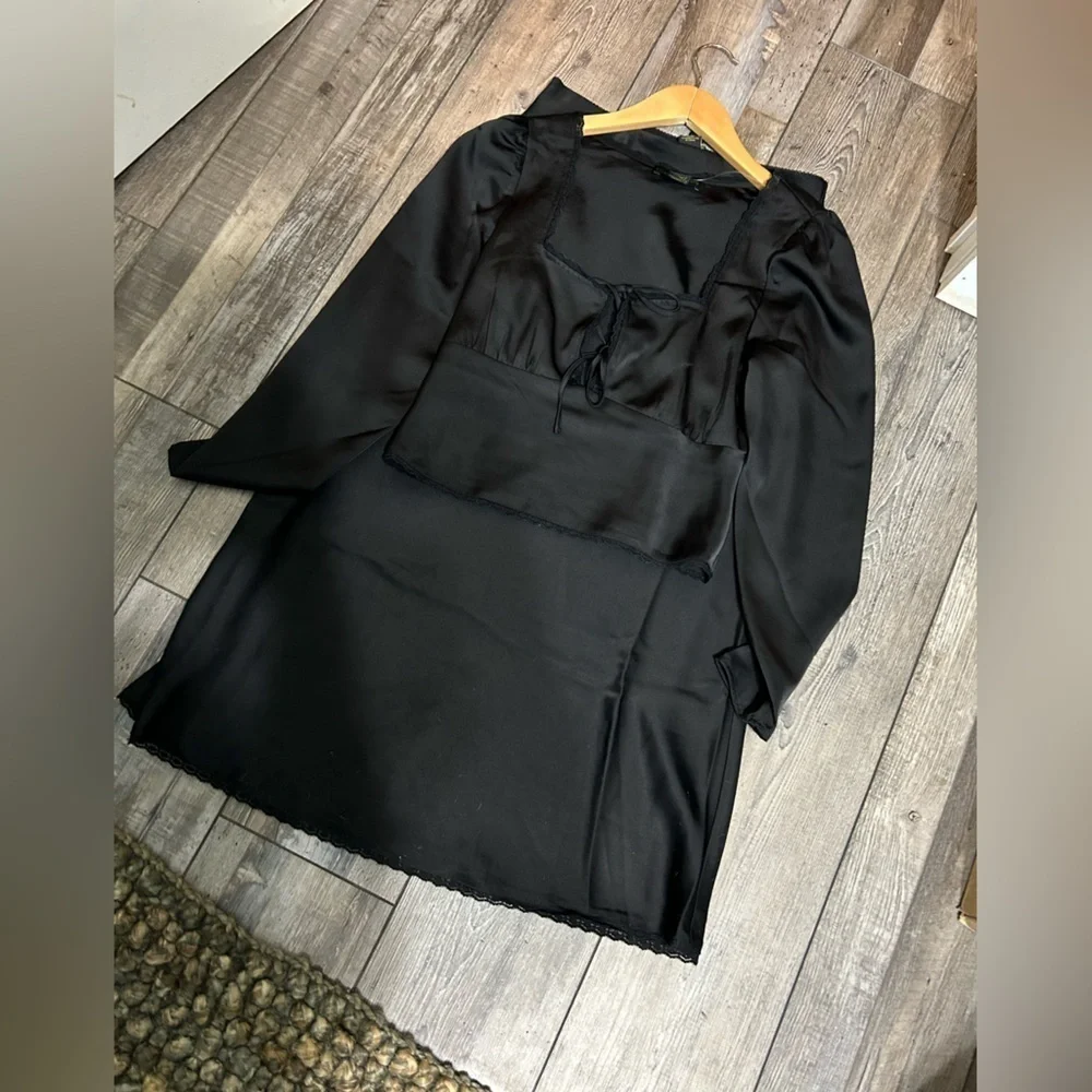 House of Harlow 1960 Black Satin Tie close Blouse and Long Skirt lace trim set - Picture 1 of 8